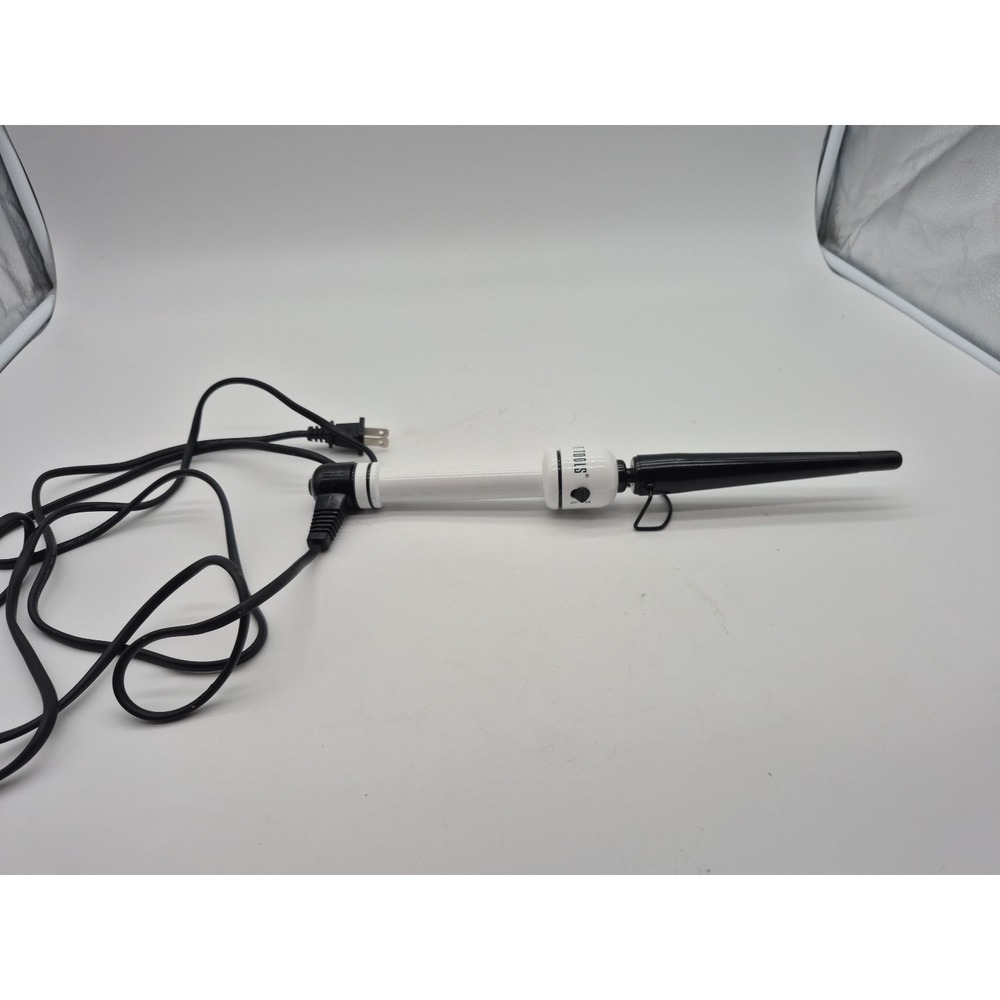 Hot Tools Nano Ceramic Tapered Curling Iron HTBW1851 0.5–1" Barrel Black White